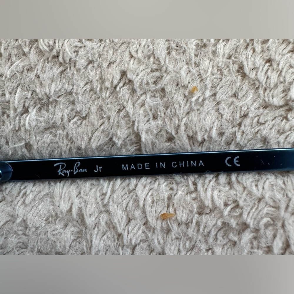 Ray-Ban Jr Blue Rectangular metal frames Sunglass… - image 6